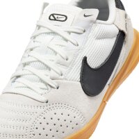 Nike Tiempo Streetgato IC Kinderhallenschuh weiß/gold 38,5